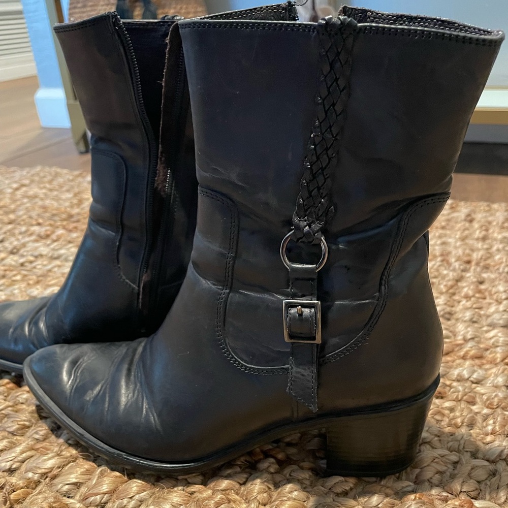 Black Tremp Boots